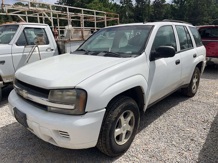 2006-chevrolet-trailblazer-image-2