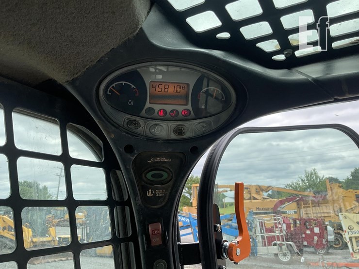 2015-bobcat-t590-image-18
