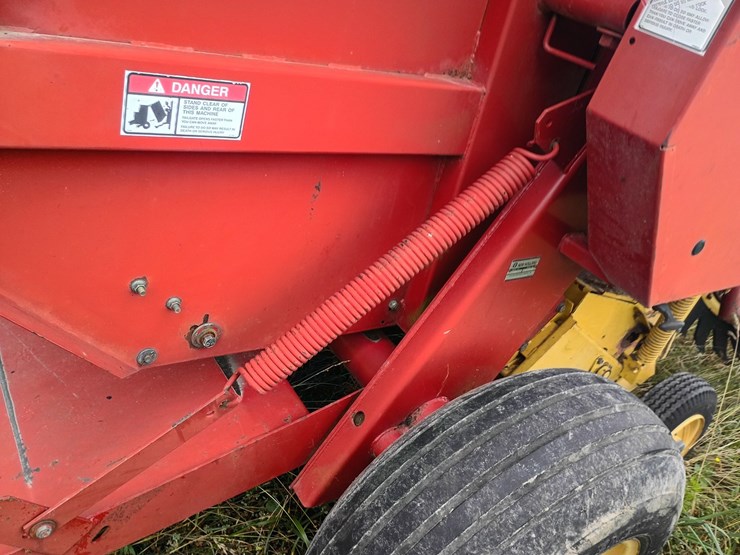 new-holland-654-image-32