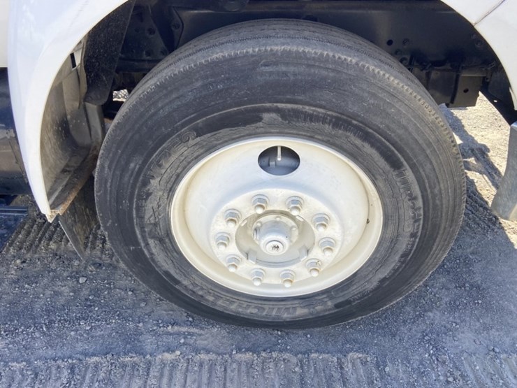 2005-ford-f750-sd-image-32