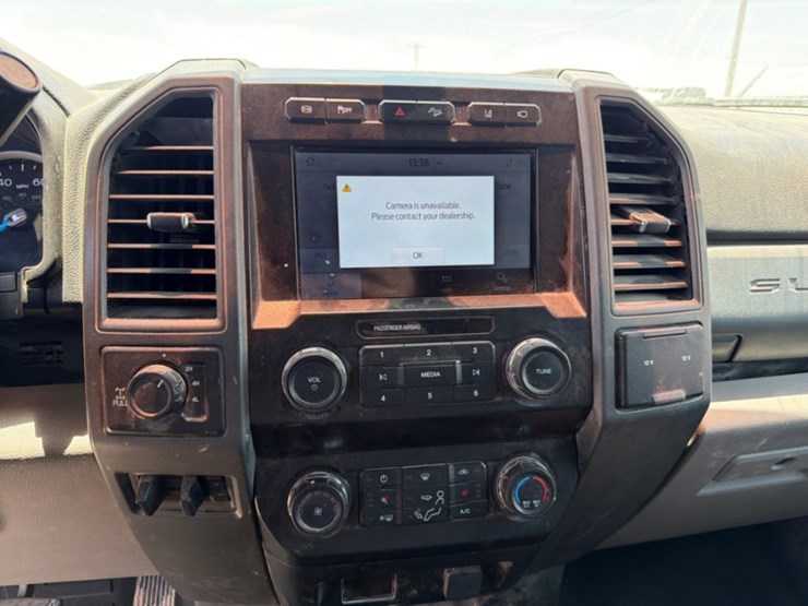 2020-ford-f250-image-9