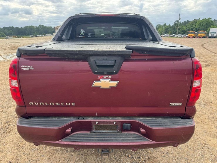 2008-chevrolet-avalanche-1500-image-6