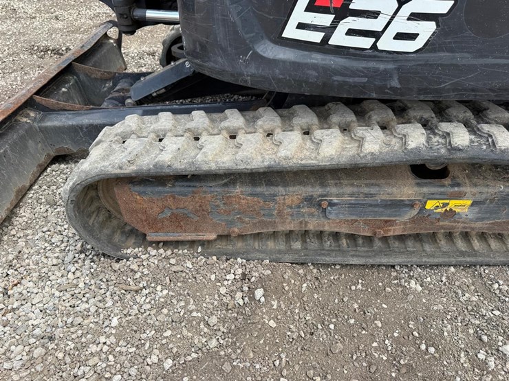 2020-bobcat-e26-image-17