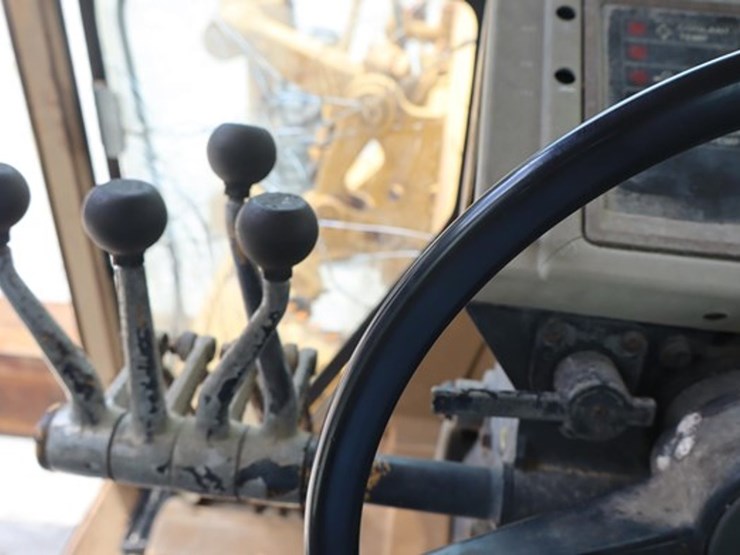1985-caterpillar-120g-image-19