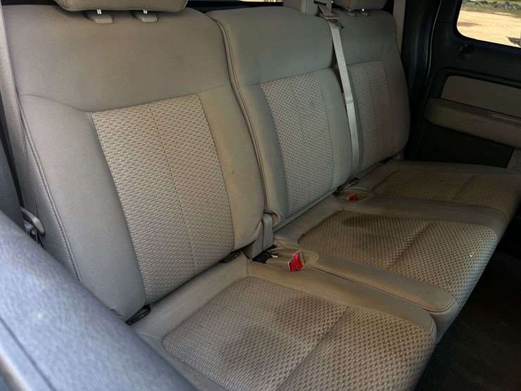 2010-ford-f150-xlt-image-25