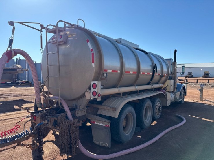 2012-kenworth-triaxle-body-load-image-3