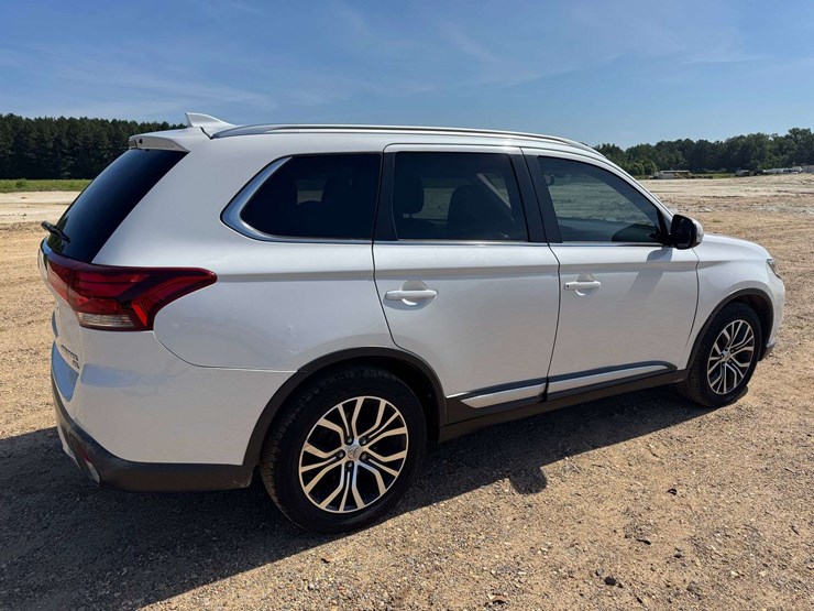 2018-mitsubishi-outlander-image-3