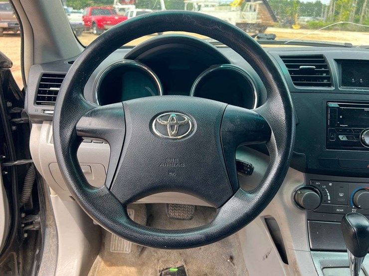 2008-toyota-highlander-image-12