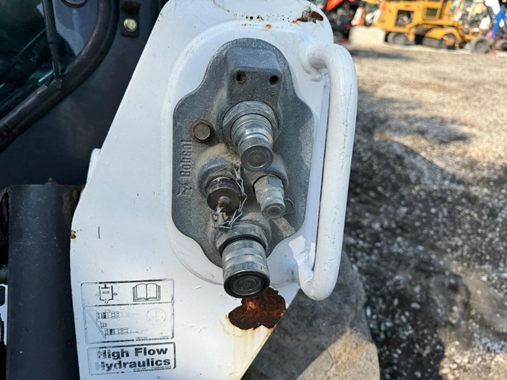 bobcat-s570-image-11