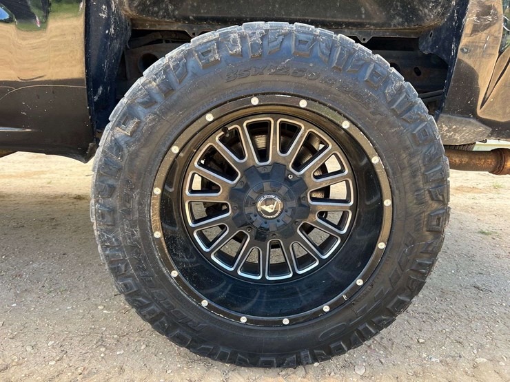 2016-chevrolet-silverado-1500-image-12