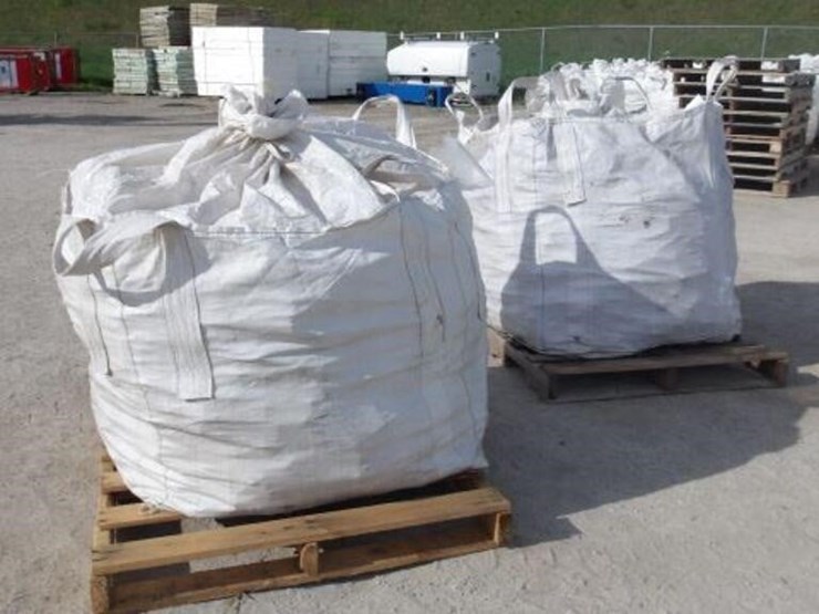 qty-of-(2)-bags-of-dried-kiln-firewood-image-3