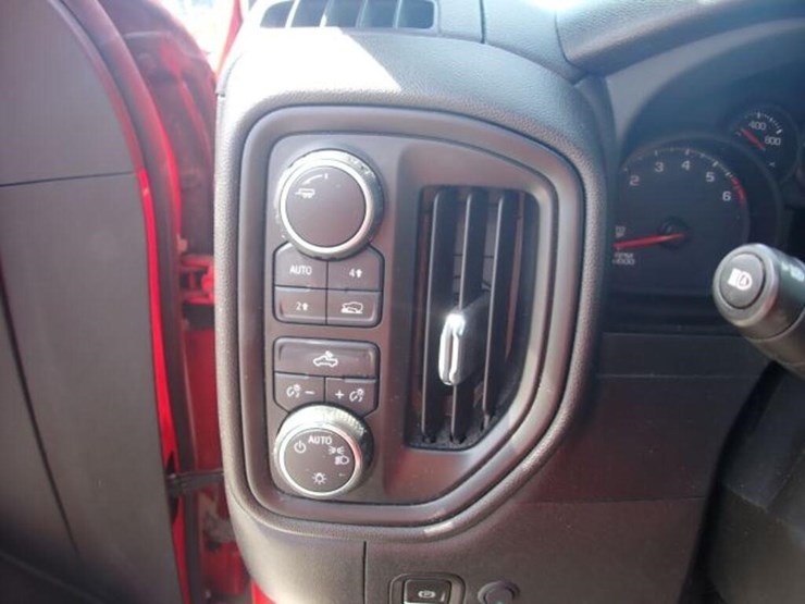 chevrolet-silverado-1500-image-16