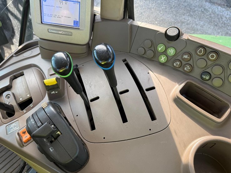john-deere-6330-premium-image-23