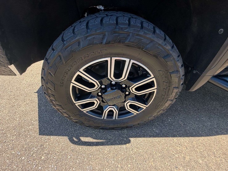 2020-gmc-sierra-2500-image-35