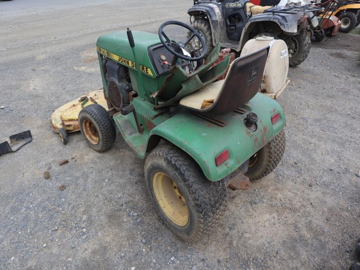 john-deere-216-image-6