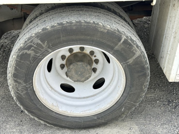 2013-ford-f450-sd-image-38
