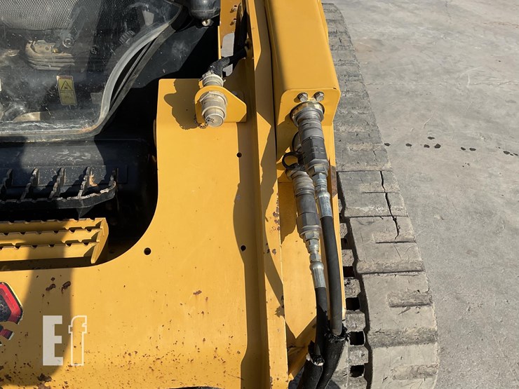 2020-caterpillar-289d3-image-13