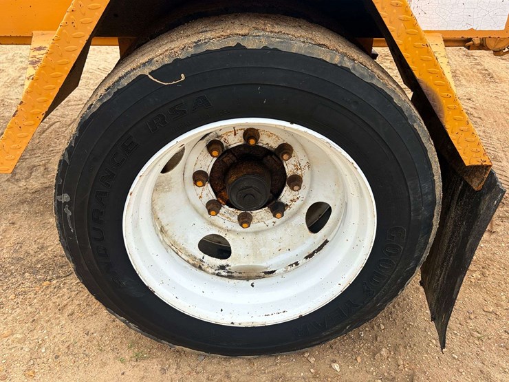 2012-butler-pole-trailer-image-13