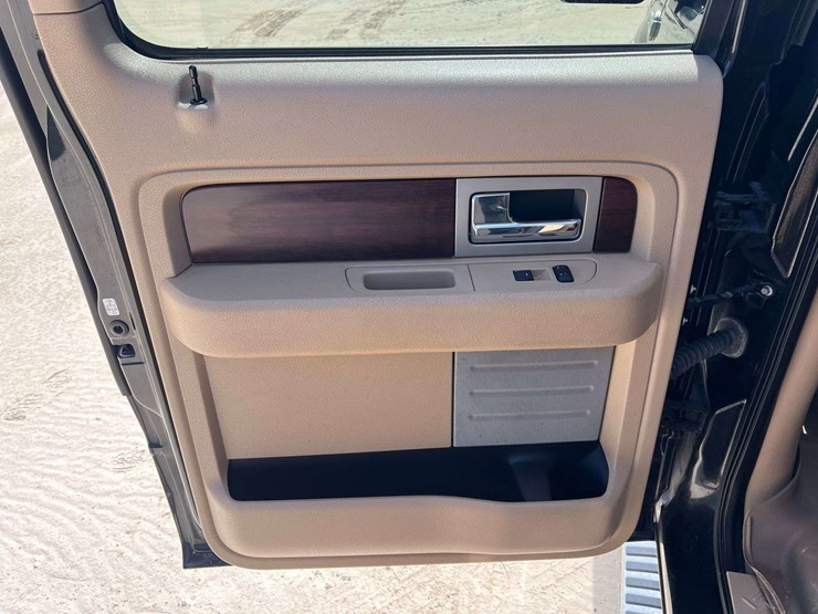 2014-ford-f150-king-ranch-image-14