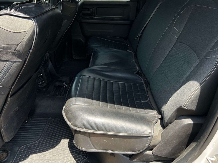 2022-dodge-3500-image-26