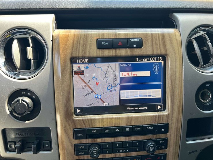 2011-ford-f150-lariat-image-35