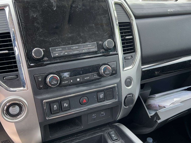 2021-nissan-titan-image-24