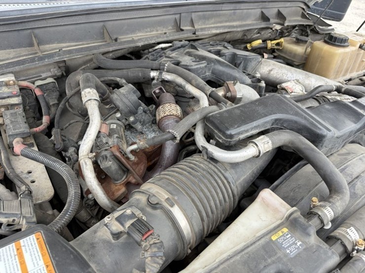 2012-ford-f550-sd-image-11
