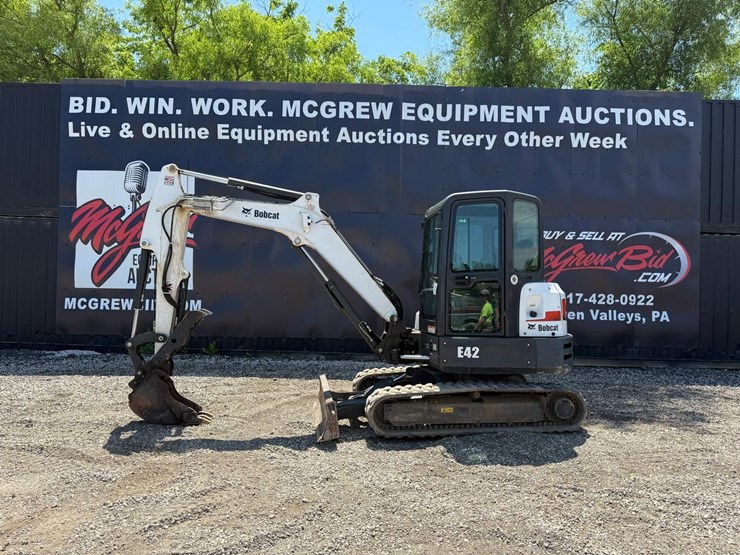 2017-bobcat-e42-image-1