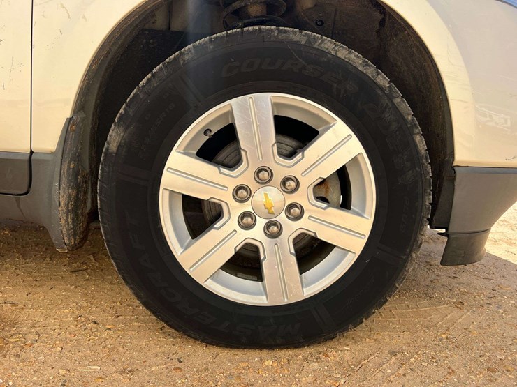 2012-chevrolet-traverse-image-15