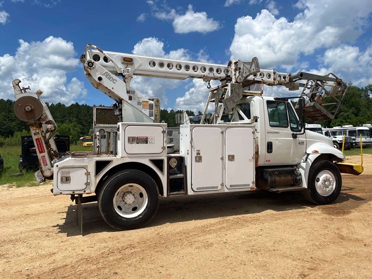 2008-international-durastar-4300-image-3