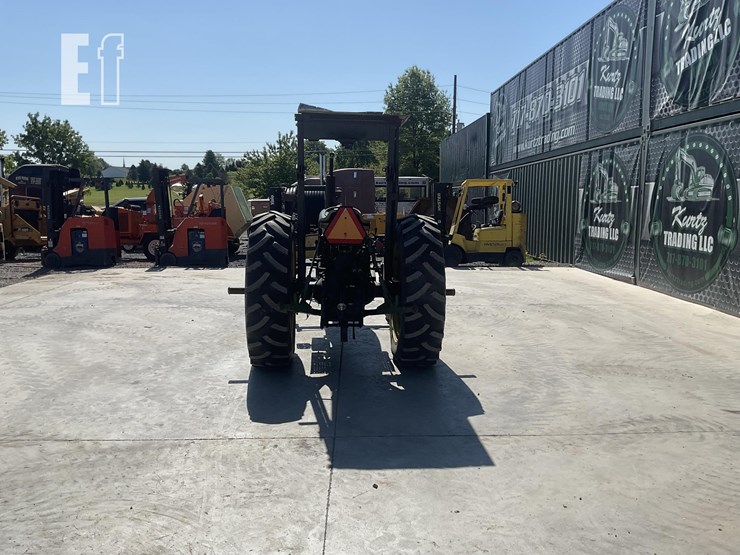1977-john-deere-2440-image-3