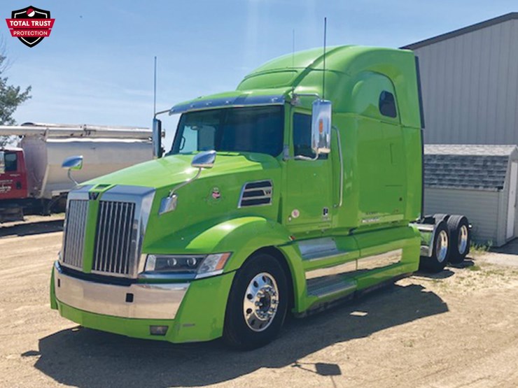 2021-western-star-5700xe-image-1