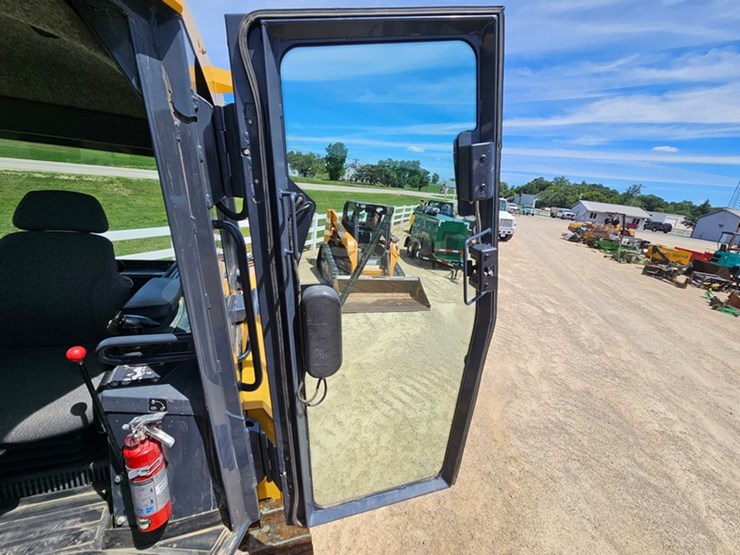 deere-550k-image-38