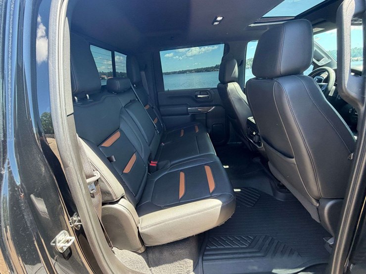 2020-gmc-sierra-2500-image-25