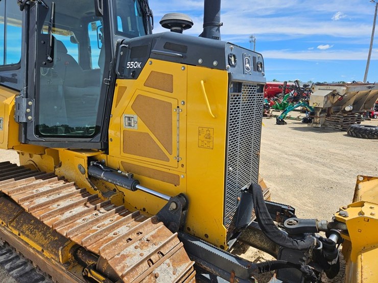 deere-550k-image-34