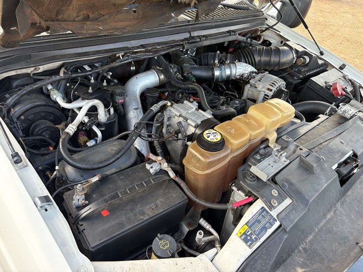 2003-ford-f550-image-24