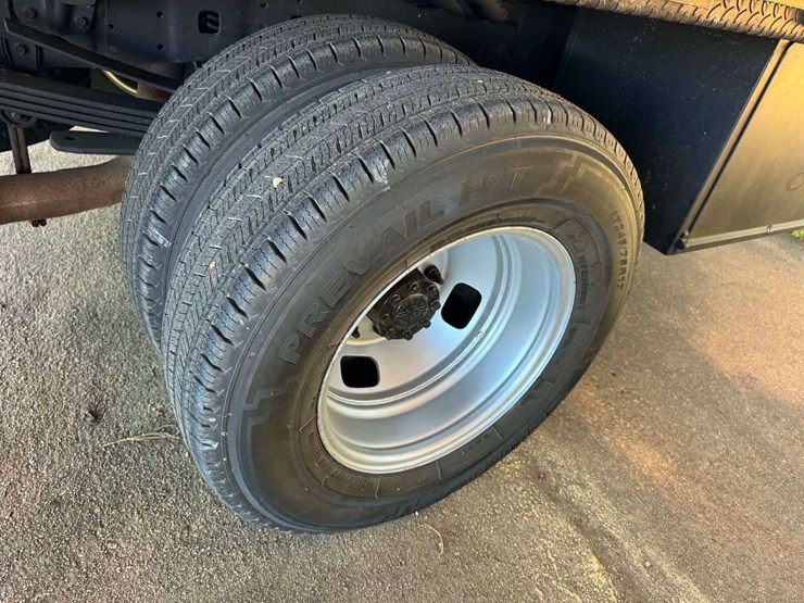 2006-ford-f350-image-15
