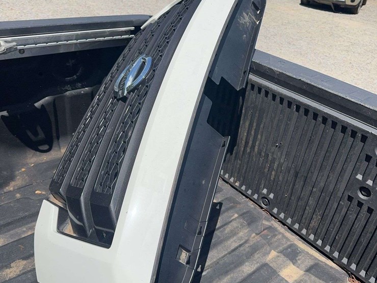 2022-nissan-titan-image-16