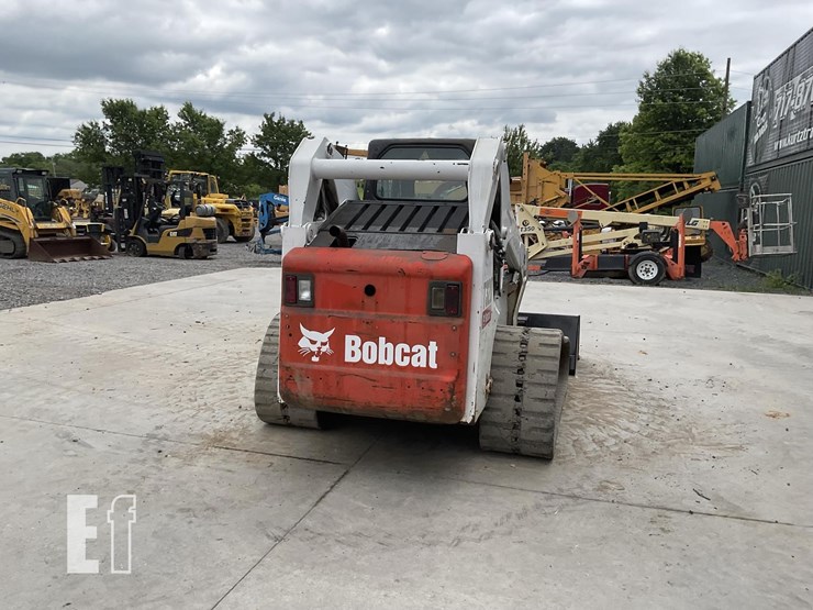 2008-bobcat-t320-image-4