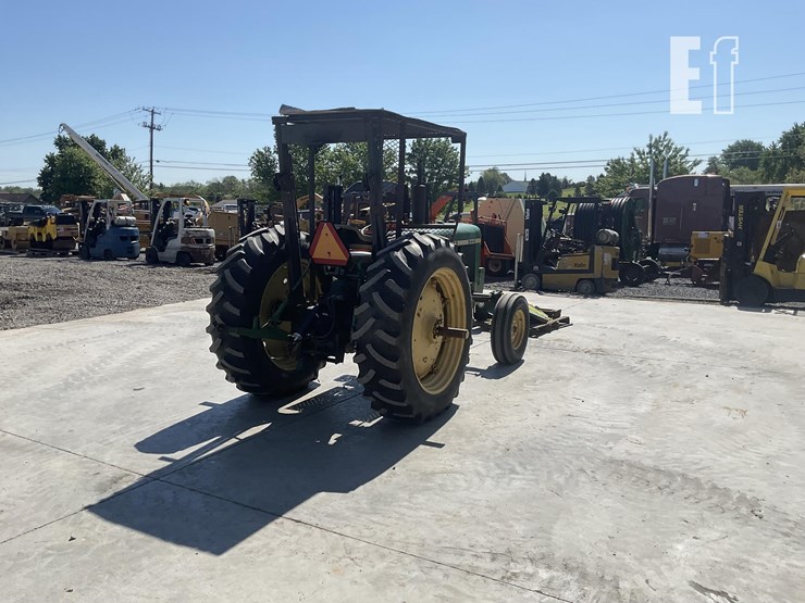 1977-john-deere-2440-image-4