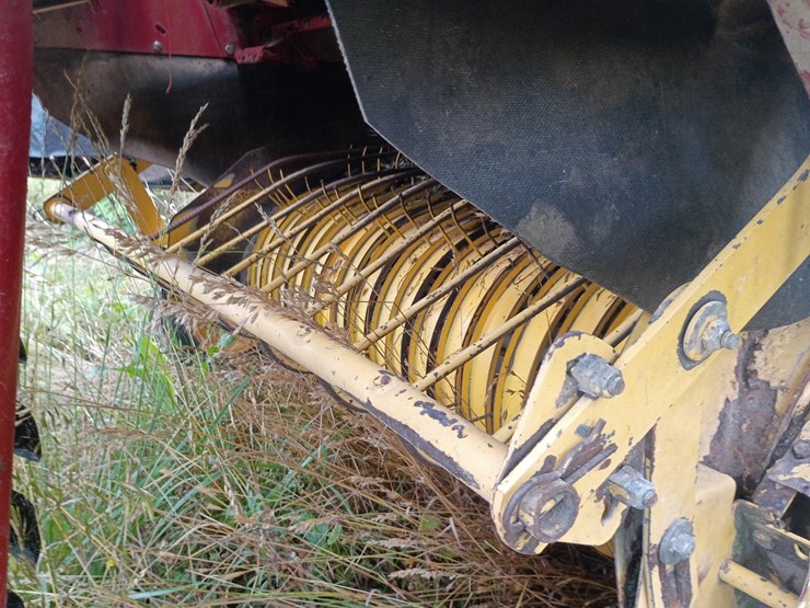 new-holland-654-image-25