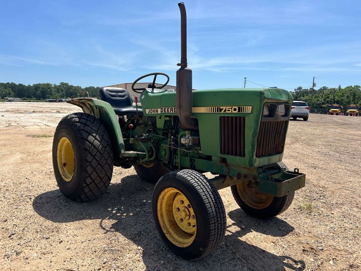 john-deere-750-image-4