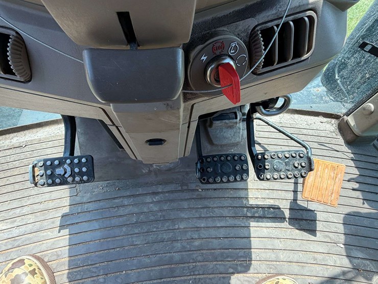 2019-john-deere-6155m-image-27