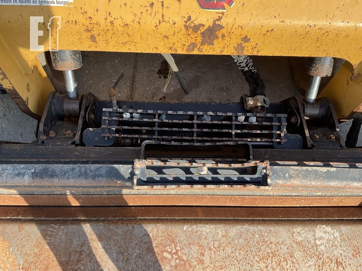 2020-caterpillar-289d3-image-12