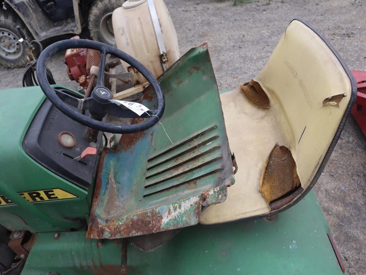 john-deere-216-image-14