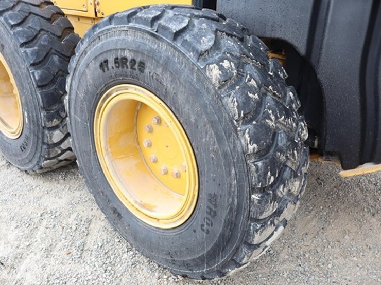 2016-caterpillar-140-image-13