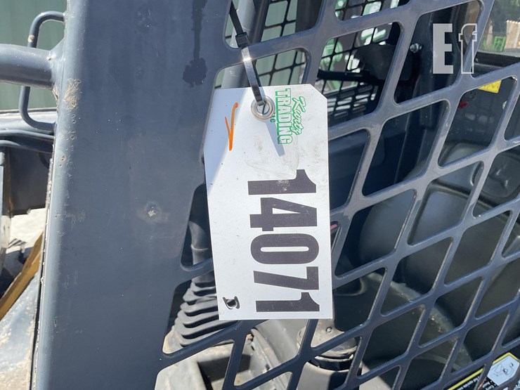 2019-deere-324g-image-18