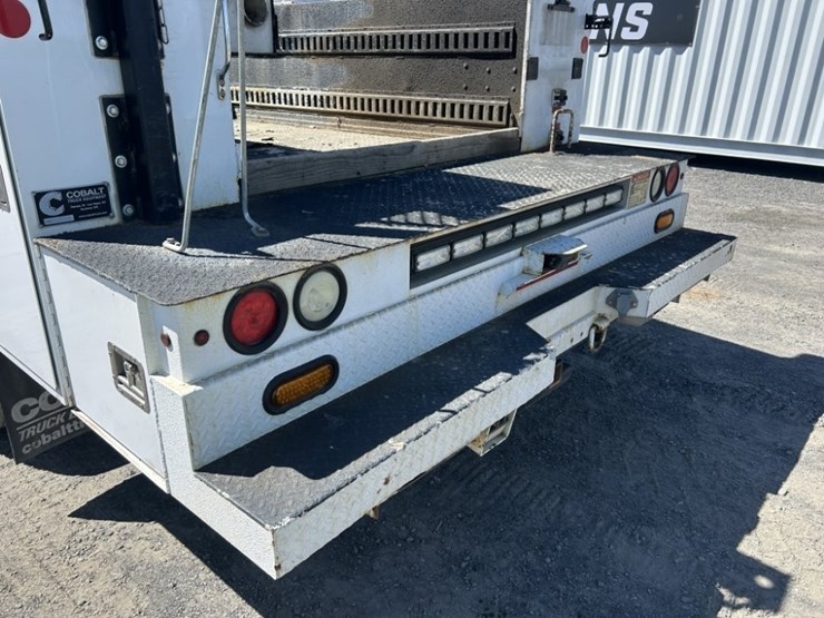 2012-ford-f550-sd-image-16