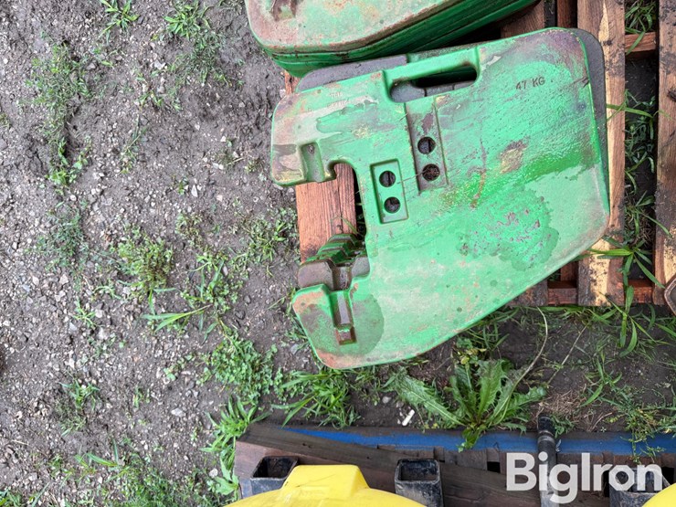 john-deere-front-suitcase-weights-image-10