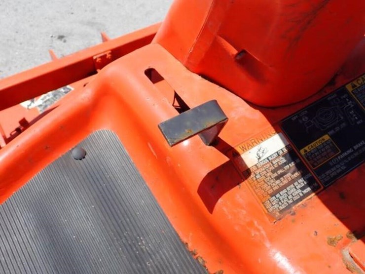2006-kubota-f3680-image-16